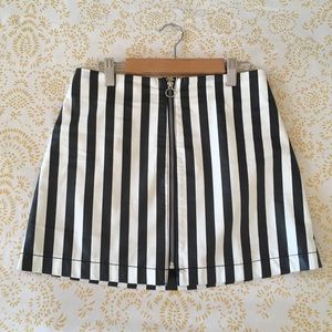 Black and White Stripes Mini Skirt